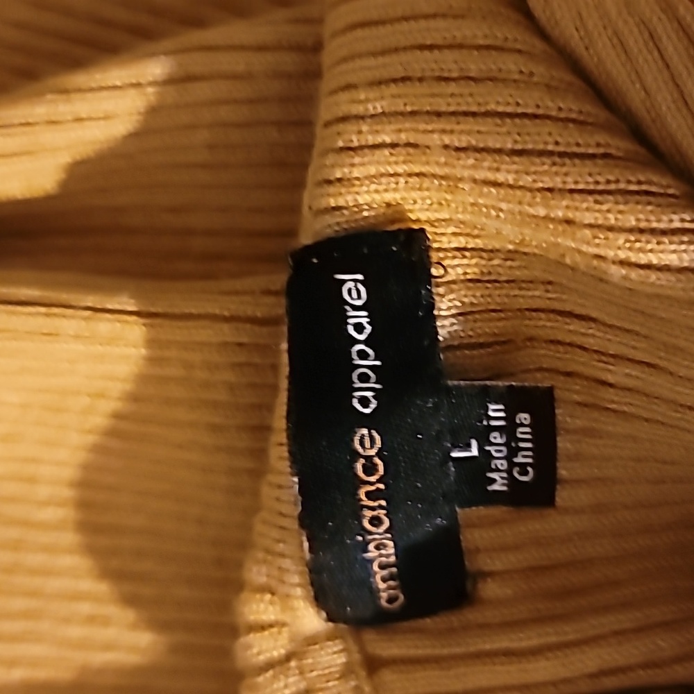 Fashion Nova Tara Turtle Neck Sweater Ambiance Apparel - Picture 4 of 7